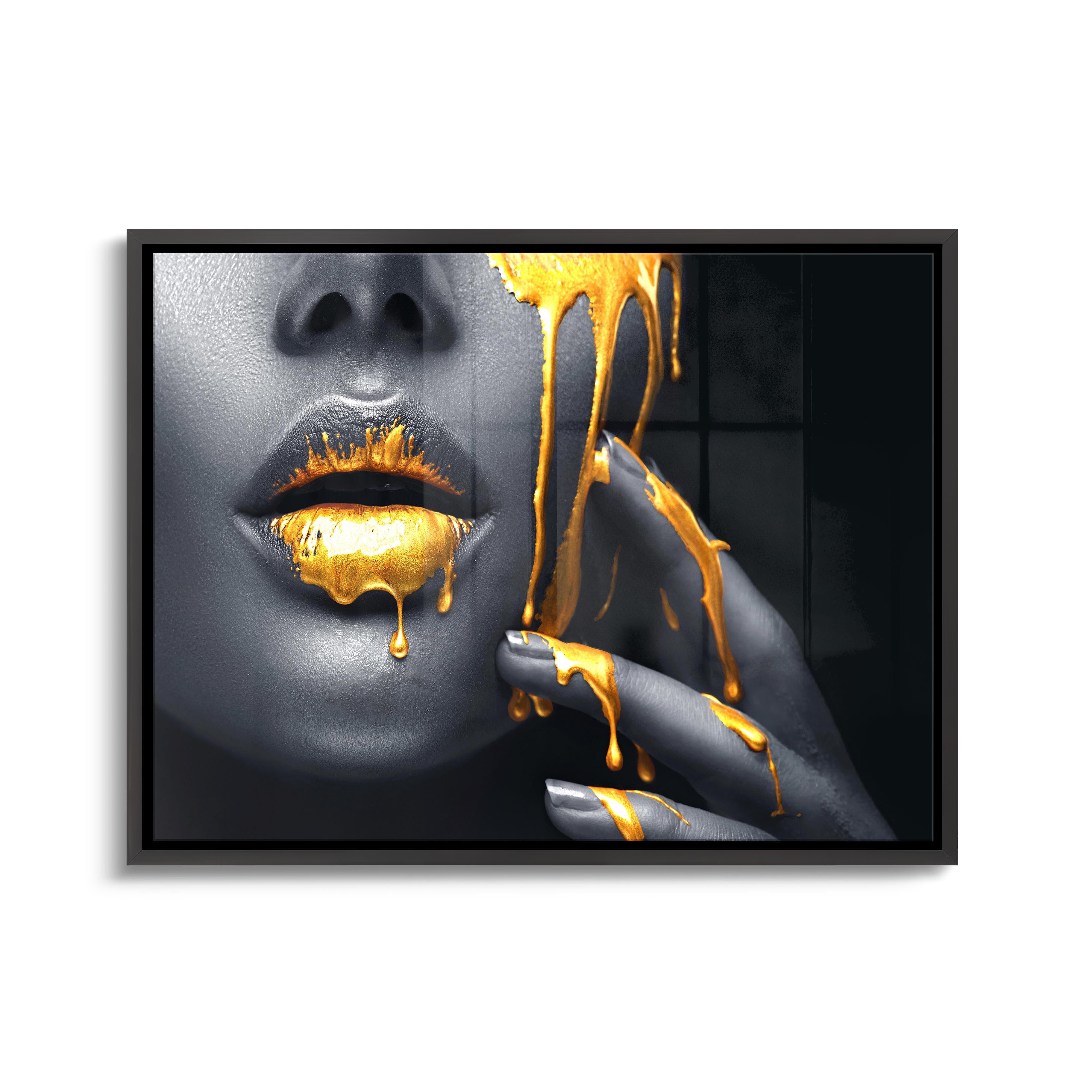 "GOLDEN LIPS"