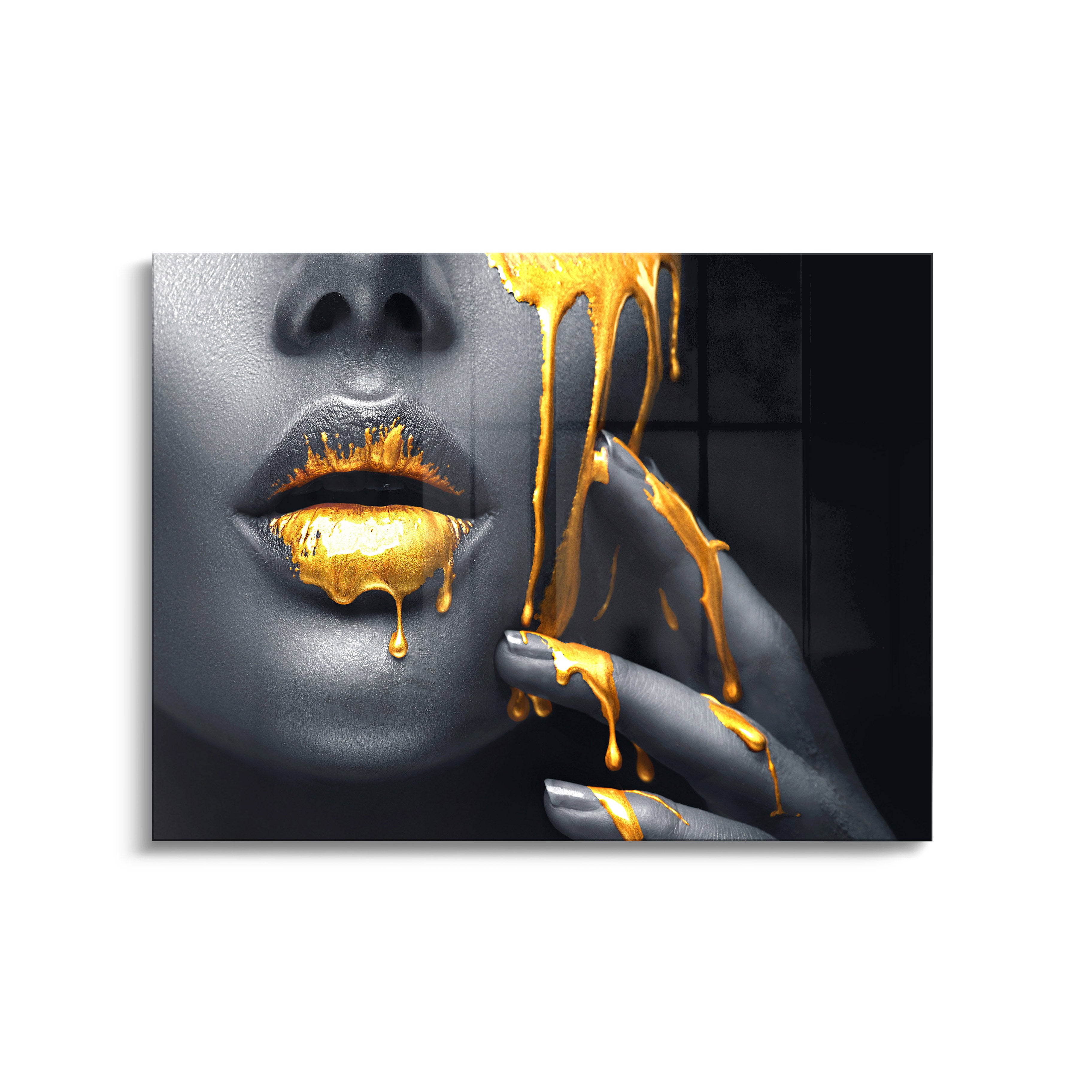 "Golden Lips Exclusive"